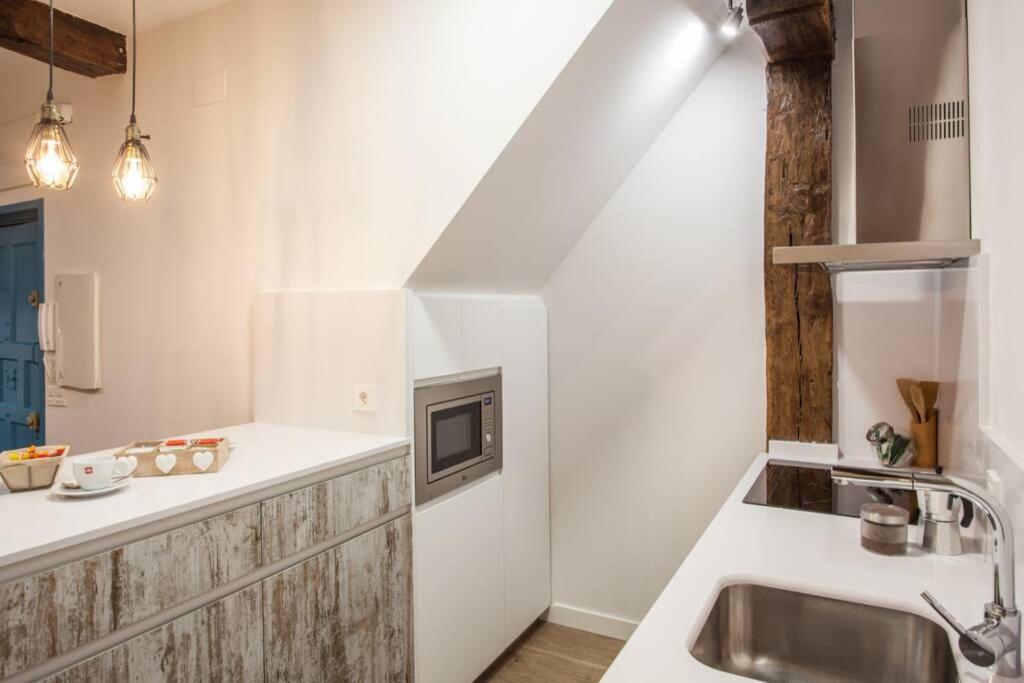 Ferienwohnung Bonito Apartamento, Nuevo Y En El Casco Viejo!!! Bilbao Exterior foto